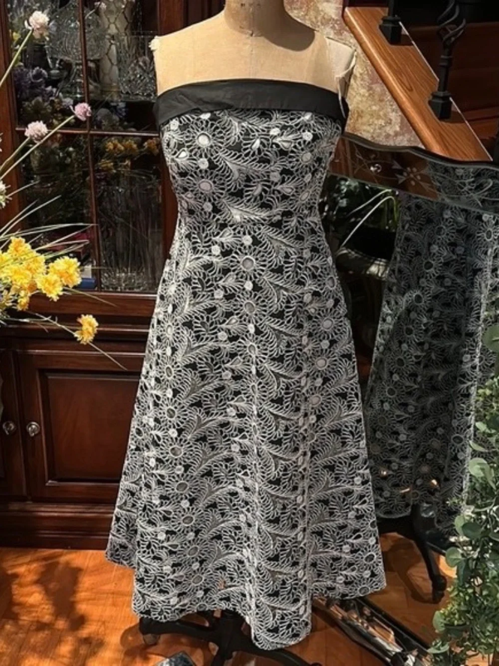 New Anthropologie Maeve Lace Cutout Dress Size 14-With tags